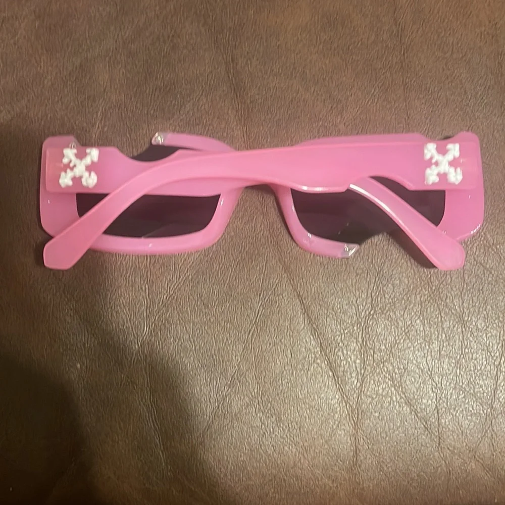 Off-white cady cut sunglasses Pink!!! - Picture 4 of 4